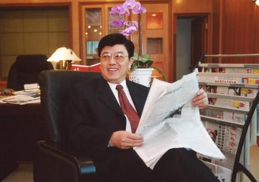徐镜人获江苏省委"为改革开放作出突出贡献的先进个人