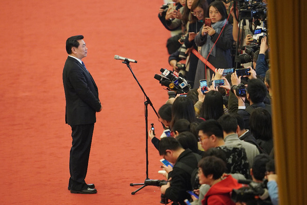 民航局:将推监督电话保证旅客得到答案