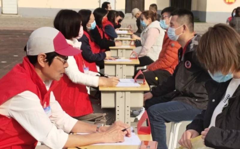 山西省公益事业促进会开展学雷锋系列活动:心理健康志愿服务活动进校园