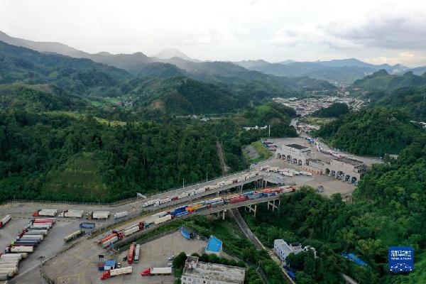 新华全媒+丨畅完美电竞通国内大循环——2023年中国经济高质