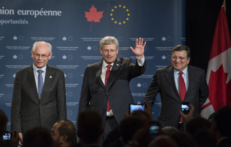 加拿大和欧盟签署双边自由贸易协定