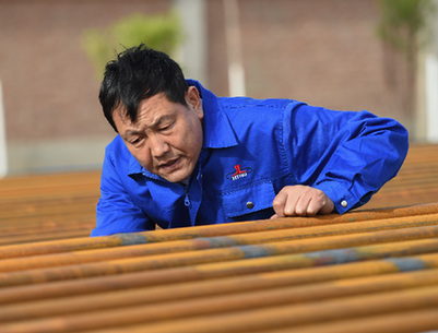 郭晋龙：&ldquo;好工人就应该像淬火轨一样耐磨、坚硬&rdquo;