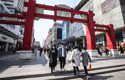 街巷重生“烟火气”　人气恢复待时日