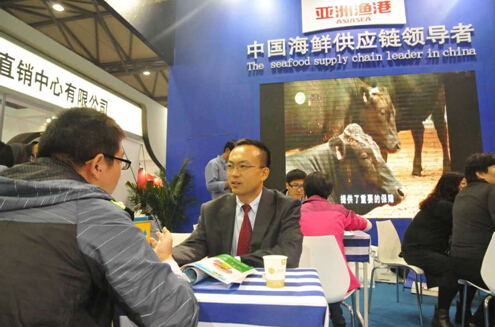 亚洲渔港执行总裁,亚渔雪龙董事长王友敏会见客户"互联网 "的本质在于