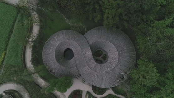 成都崇州市道明镇竹艺村"竹里"鸟瞰图.资料照片