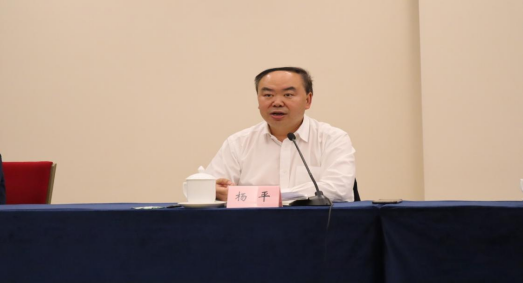 安顺市副市长杨平在签约会上表示:贵州贵安新区是国务院批准设立的第