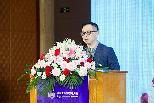 工业和信息化部财务司副司长,一级巡视员翁启文致辞